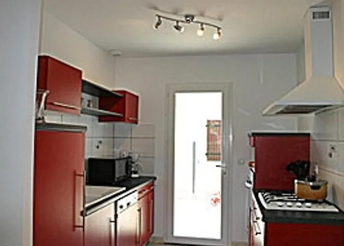 Maison Proche Avec Jardin, - Fr-1-22-166 Σπίτι διακοπών